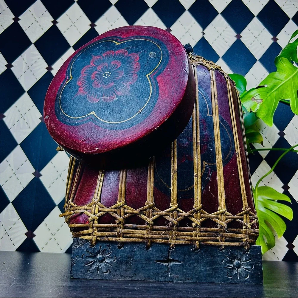 Large 18” Burmese‎ Lacquer Rice Basket, Lidded Bamboo Vessel Vintage Collectible